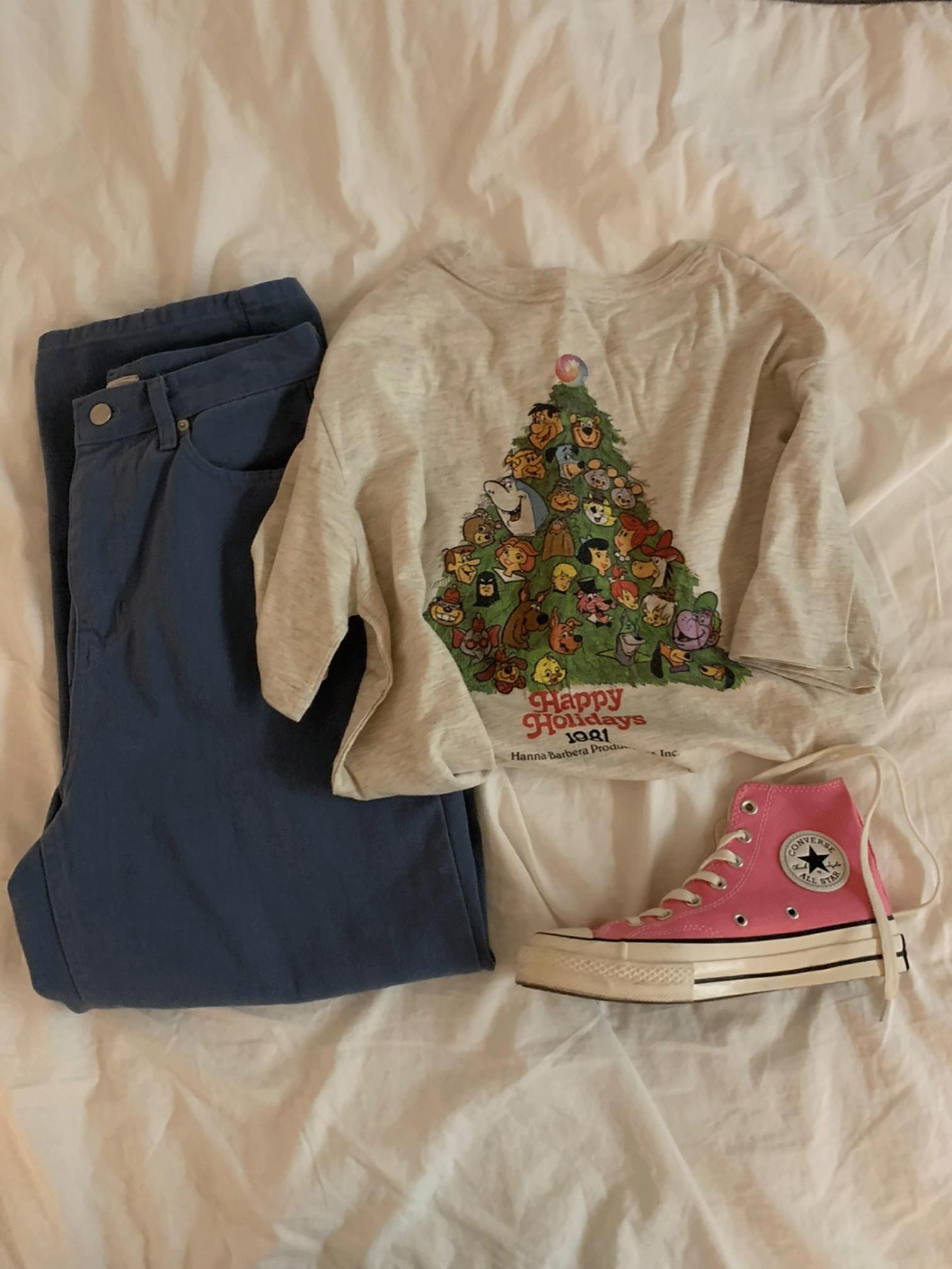 happy holiday tee