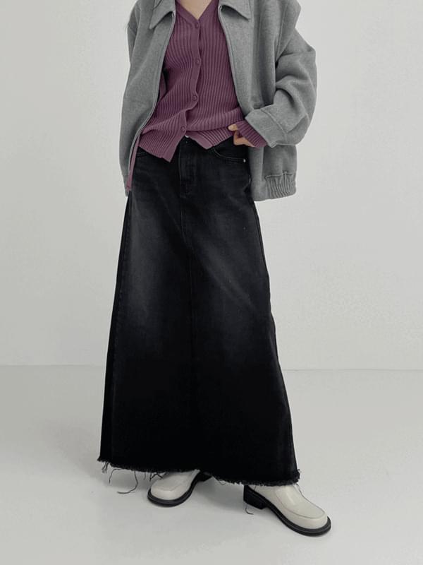 【INCHANT ME】682 Slit Maxi Denim Skirt inchant me - 682 Slit Maxi Denim Skirt - Codibook.