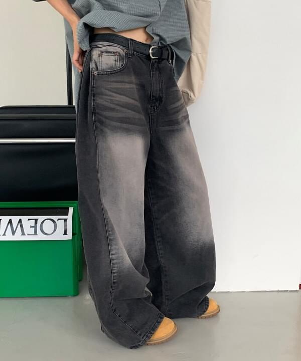 New Things Side Pin Tuck Split Brush Black Denim Denim Pants Fall Jeans 2 Colors