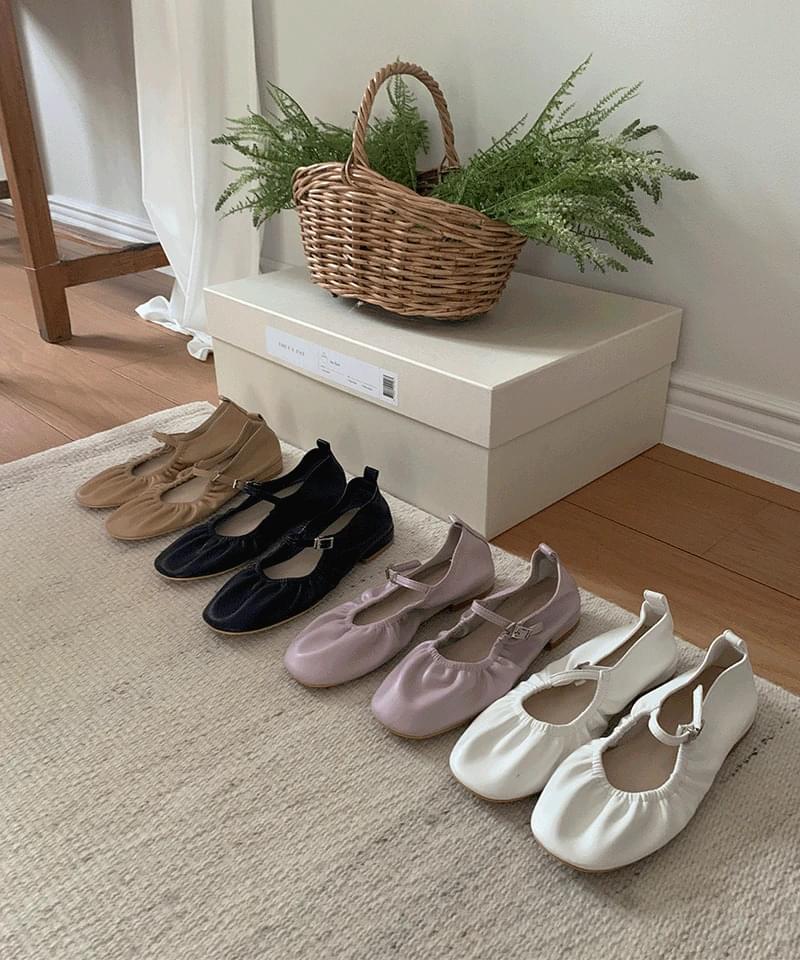 Kirill Banding Flats