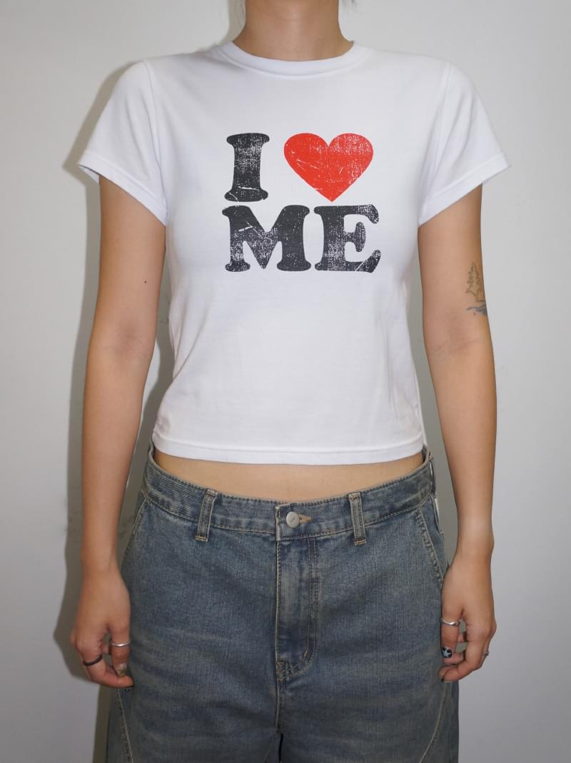 LOVE ME HALF CROP T