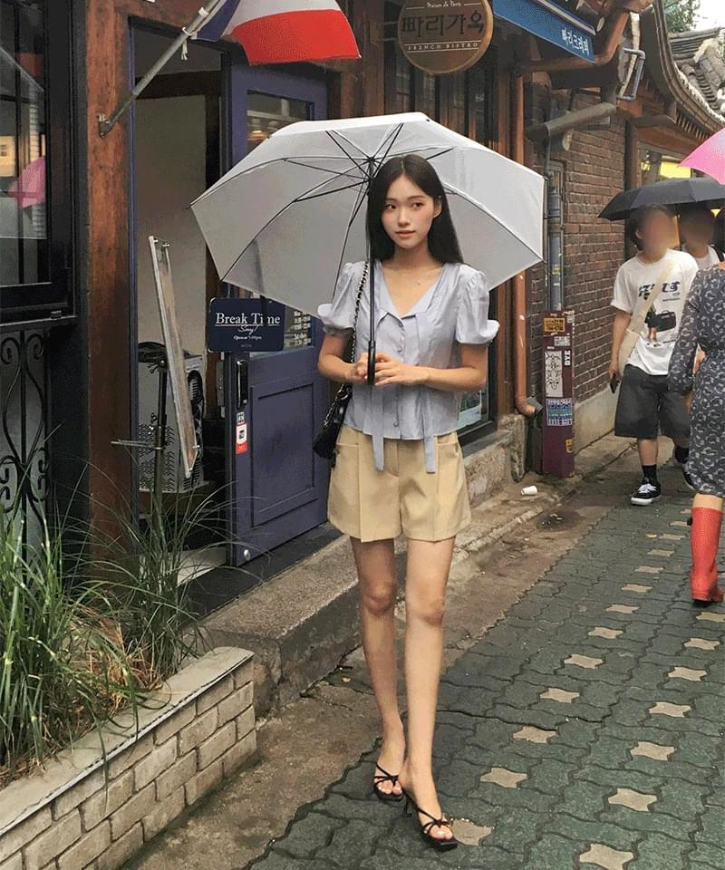 위티 로즈 버튼 블라우스