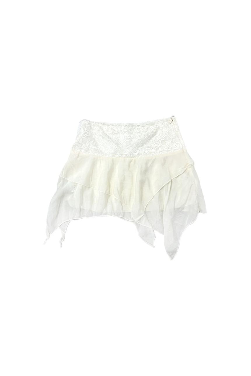 trimimg lace unbalance skirt