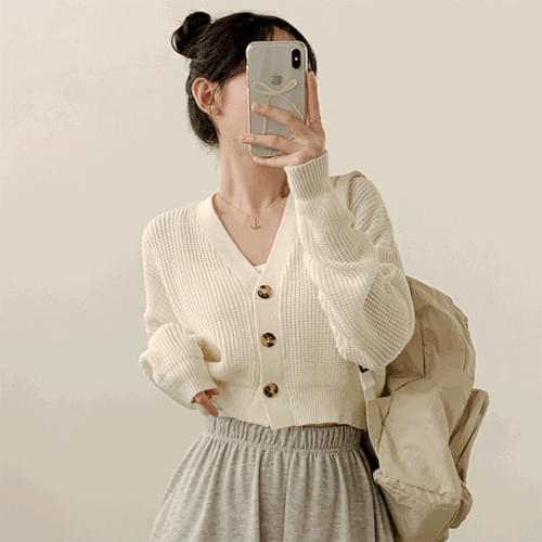 Mineb Hachi V V-Neck Loose-fit Crop Knitwear Cardigan