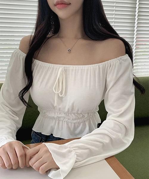 Pauline shirring off t