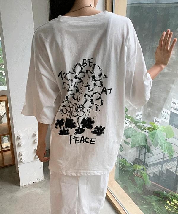 Peaceful Flower Back Print Overfit Short Sleeve T-Shirt -2color