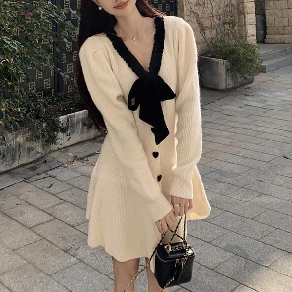 Slaadi Velvet Ribbon Knitwear Mini Dress