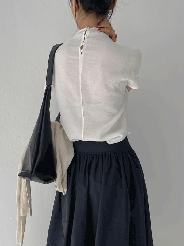 Yoru Mock Neck Short Sleeve Blouse