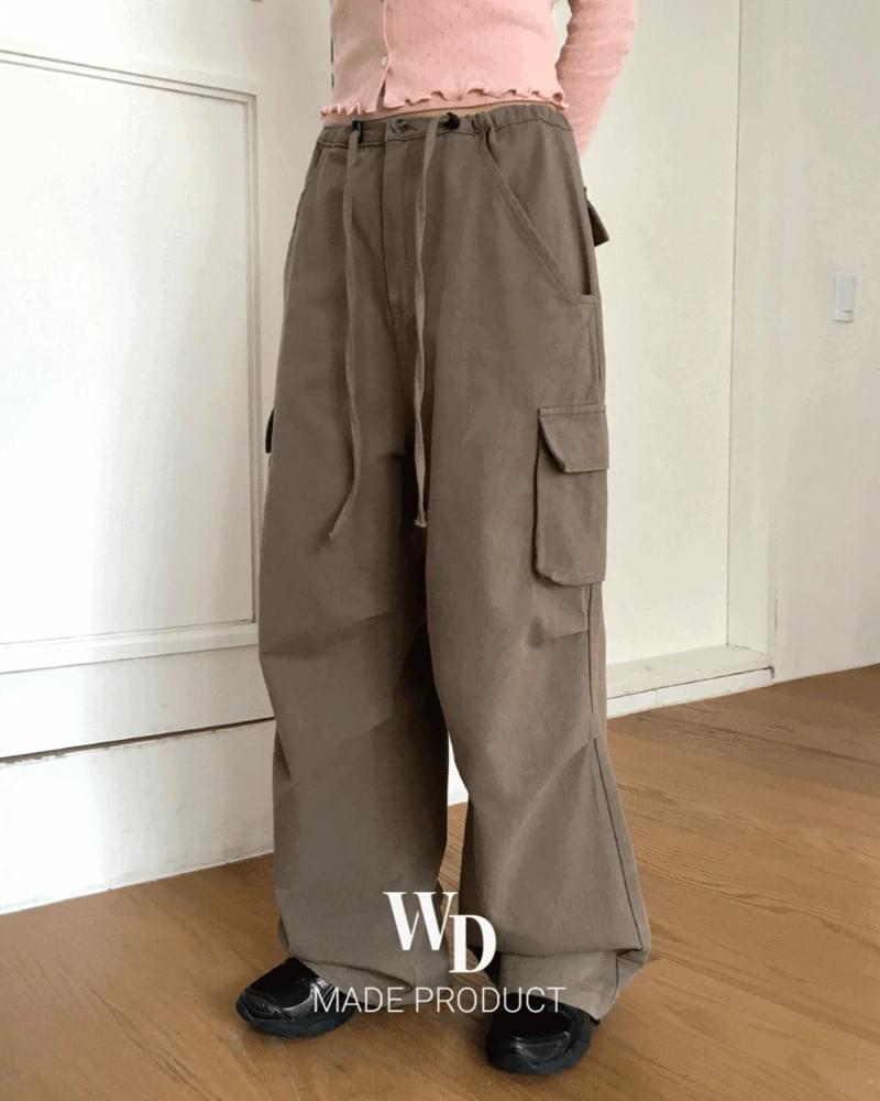 Delpha Vintage Pintucked Cotton Two-Way Long Wide Jogger Cargo Pants