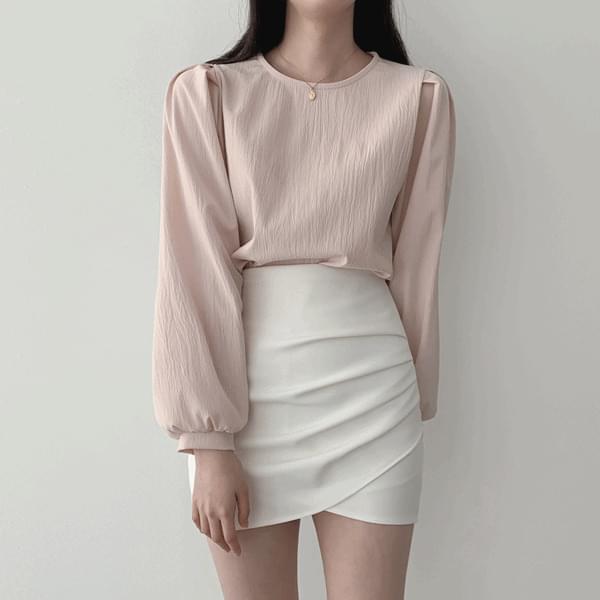 Wrinkle Fabric Shoulder Puff Spandex Long Sleeve Blouse P000BLMU