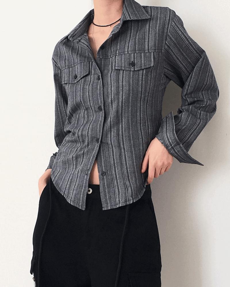 Sahi Vintage Striped Pocket Gulim Crop Long Sleeve Shirt