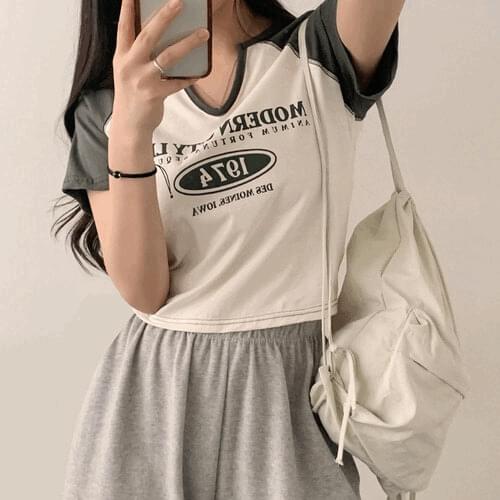 1974 Modern Printing V Split Nagrang Crop Short Sleeve T-shirt