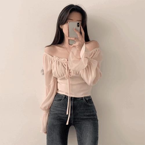 Spring clothes* Relaxed slim fit, spring ribbon shirring smoke crop blouse