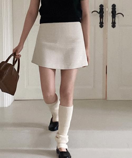 Slim waist basic A-line wool tweed mini skirt