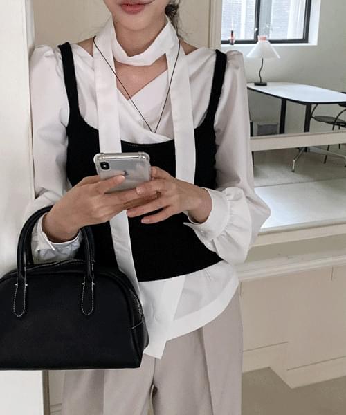 Unrivaled fit wrap style shirring V-Neck tie blouse