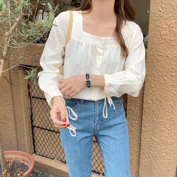 ) Venice room square neck wrist string blouse