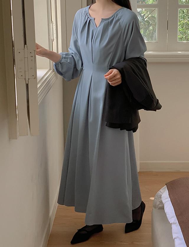 Rijule round neck tuck long Dress 77833