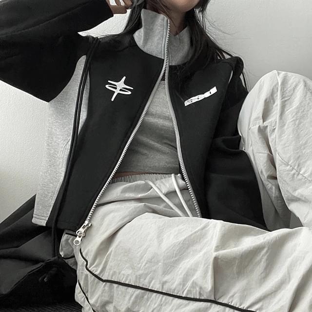 Shark color blocking high neck crop two-way zip-up