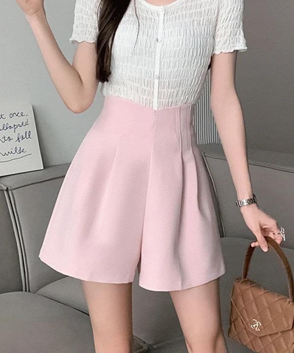 Viola High Waist Pleated Shorts