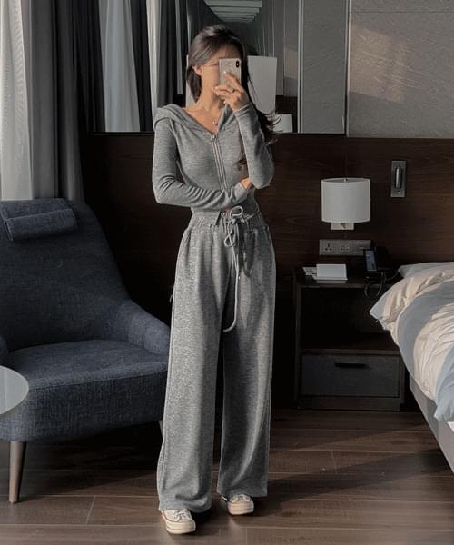 Clove banding straight pants