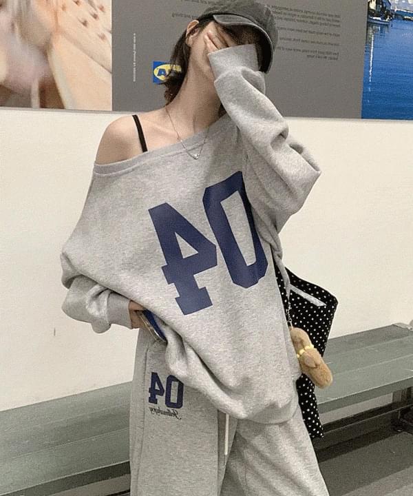 Inshai Loose-fit round Sweatshirt set