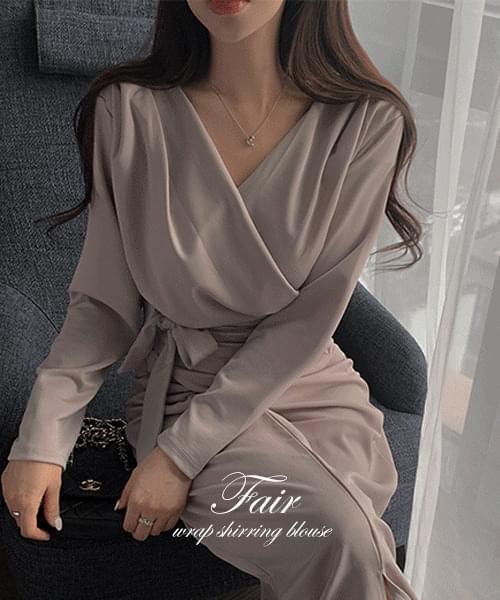 pair wrap shirring blouse