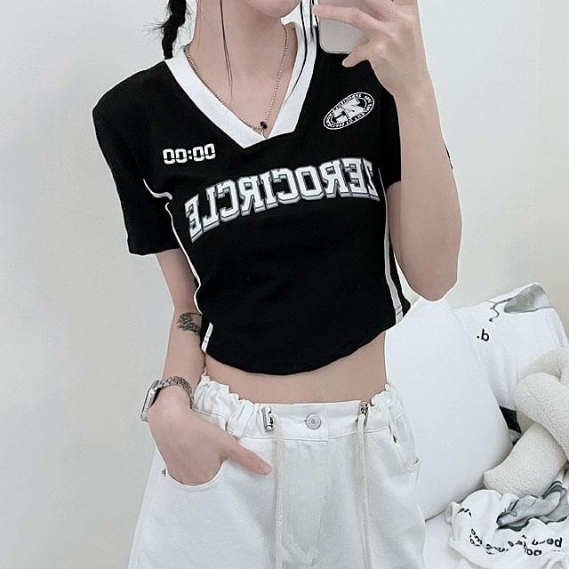 Zero Sporty V- V-Neck Track Crop Short Sleeve Tee