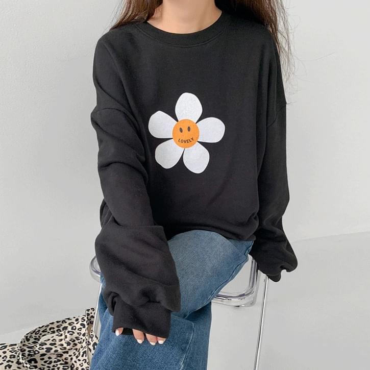 Center Flower Leisure Fit Sweatshirt