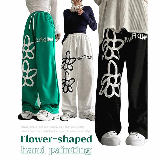 Flower lettering training pants