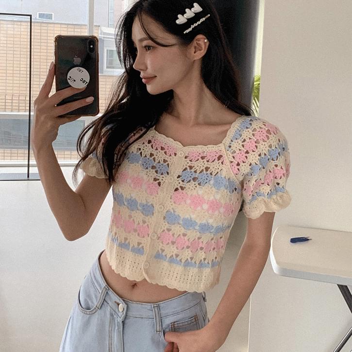 Punching crochet flower short sleeve cardigan