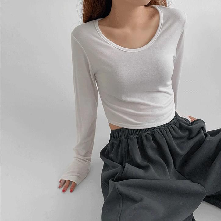 Bottom hem roll 10 deep round t-shirt