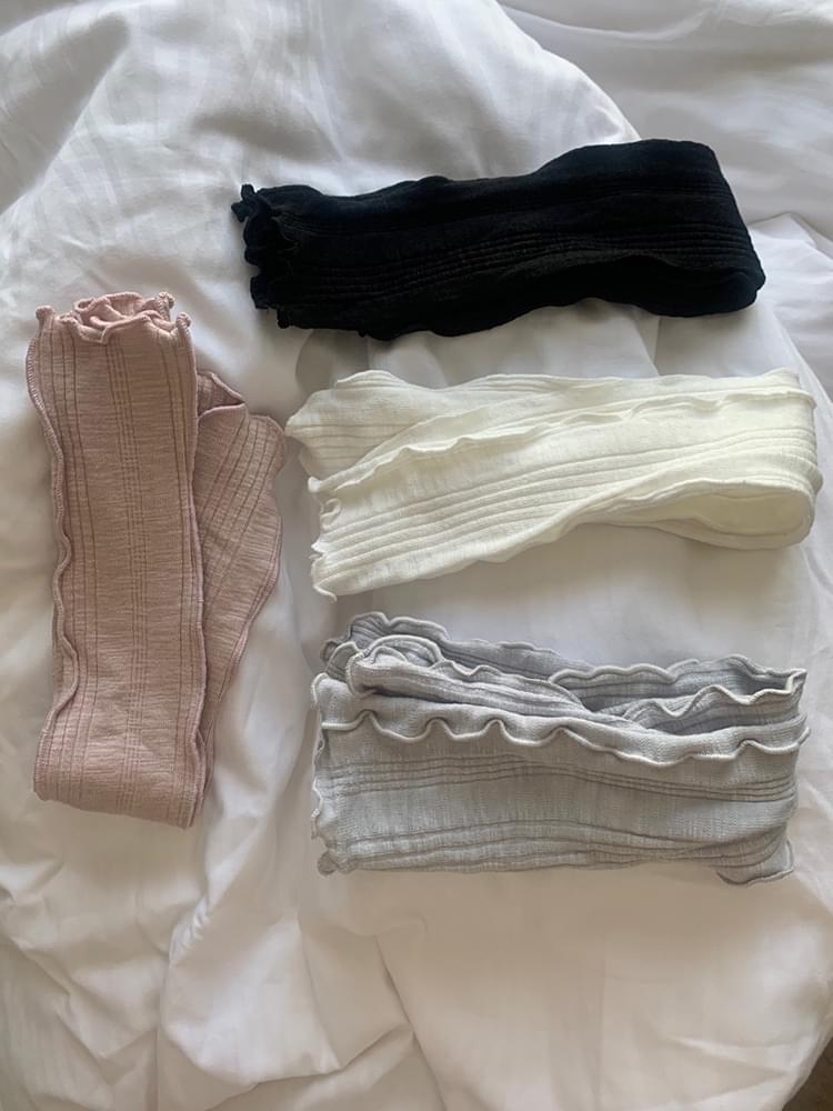 golji frill socks
