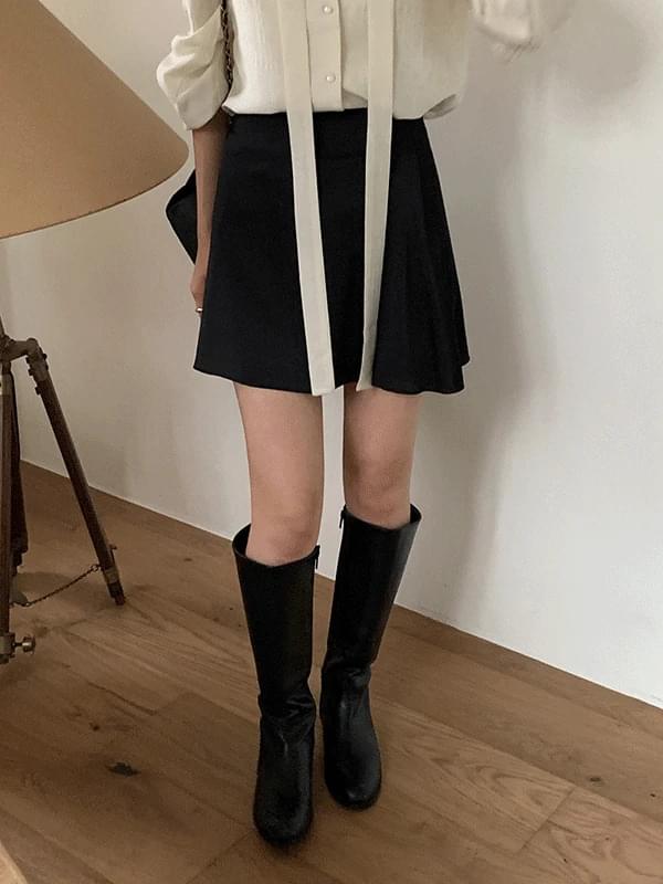 Phovié Fall Satin Flare Mini Skirt