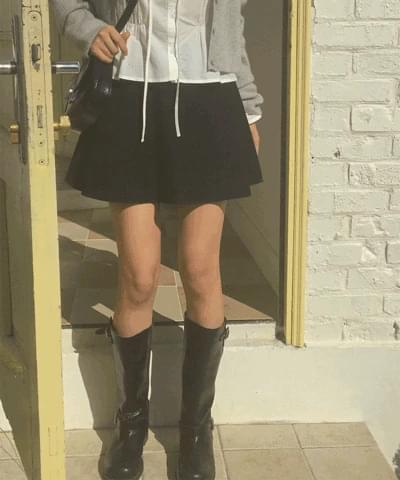 flared-skirt