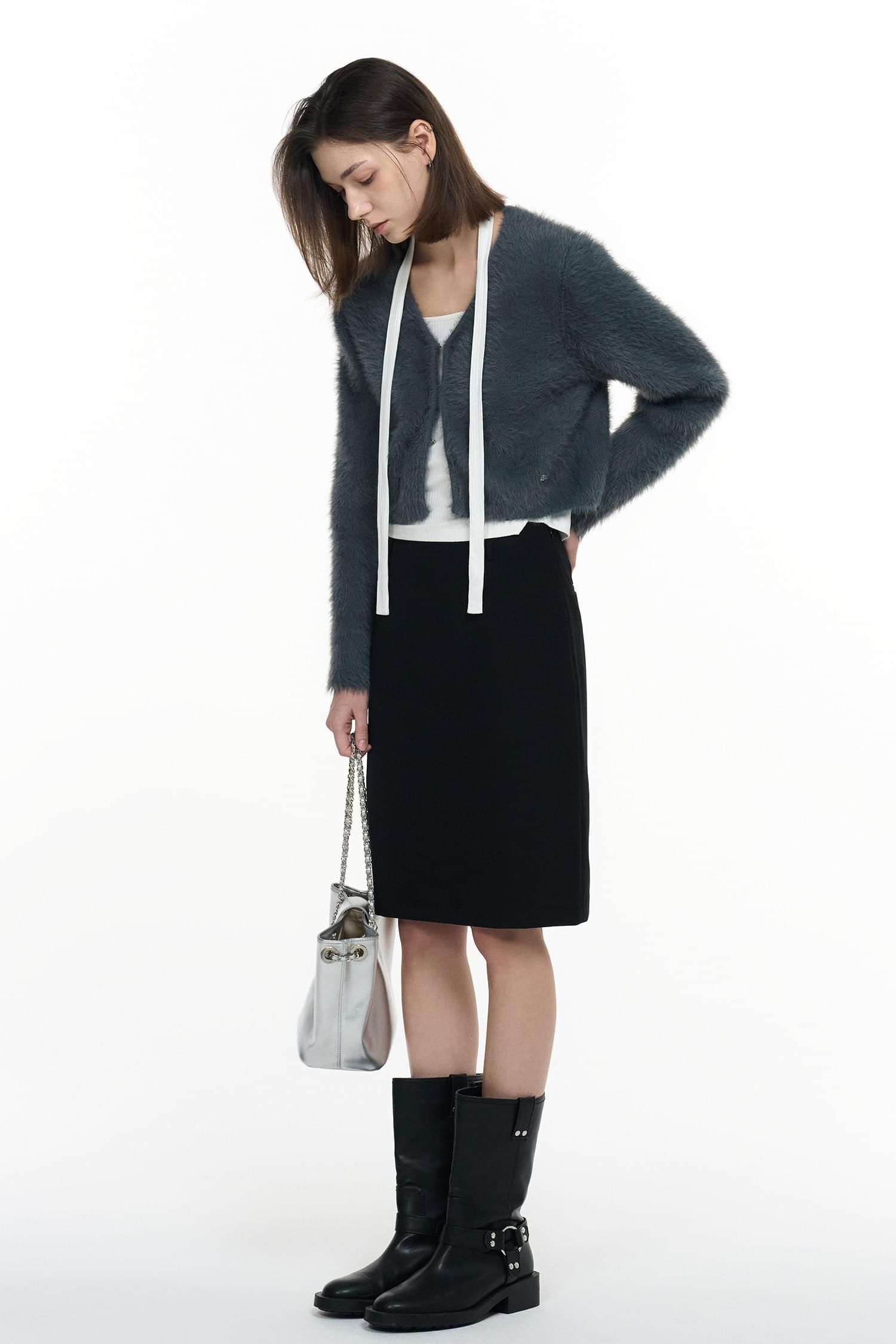 WOMAN 헤어리 브이넥 크롭 가디건