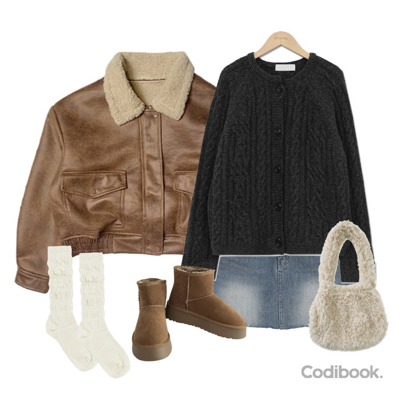 LOVELY SHOES 토이어그 키높이 퍼 앵클부츠 5cm,AAKE SOFT PONG BAG (3color),BEIDELLI 치트키 워싱 미니 데님 스커트등을 매치한 코디