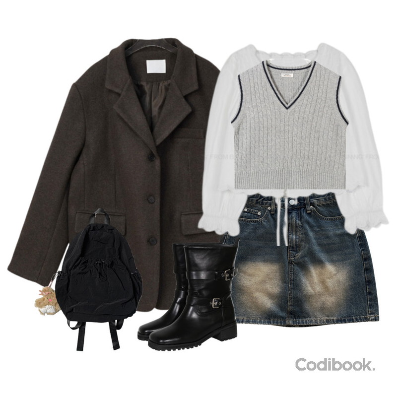 anyonemore 가니 데일리 포켓 백팩 (2color),creamsugar 가을 데님 워싱 미니스커트,BEIDELLI 과대여신 브이넥 배색 꽈배기 조끼 니트등을 매치한 코디