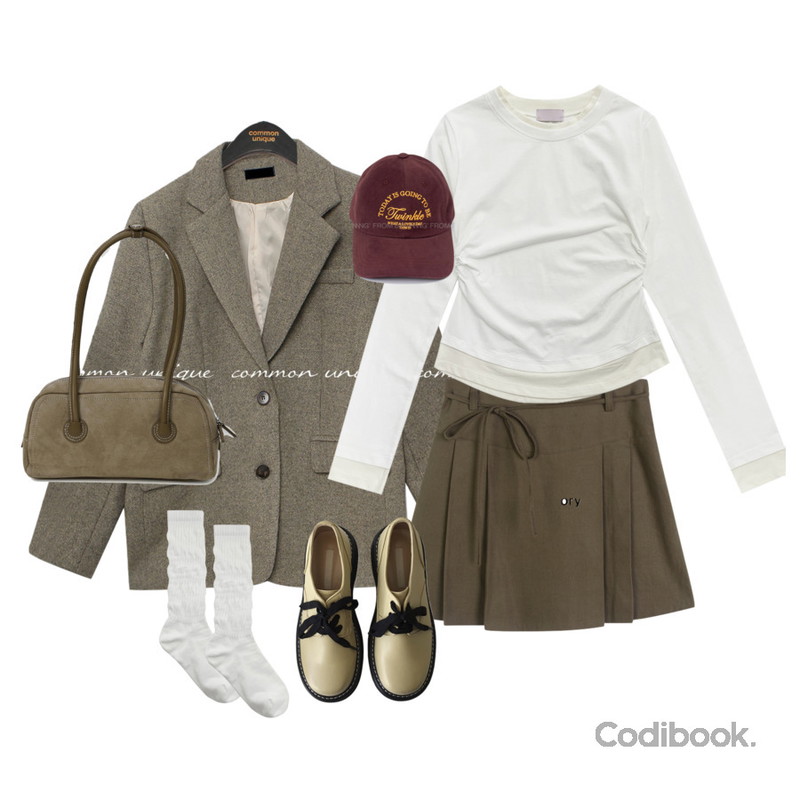 AAKE BOLD STITCH LOAFER (3color),AAKE CREASE SOCKS (4color),dangosister 마리리본코튼플리츠SK(2c) 리본치마 리본끈스커트 뒷밴딩 밴드 플리츠스커트 주름치마 A라인 미니스커트등을 매치한 코디
