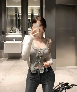 Wenv Lace V-Neck Sleeveless Sleeveless