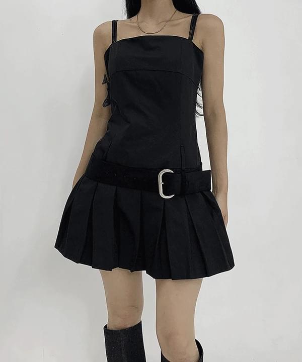 KEF Low Rise Unique Sleeveless Pleated Mini Dress