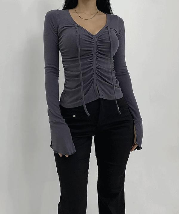日常V領抓褶修身長袖上衣