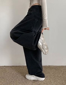 Real Balloon Faded Wide Denim Pants