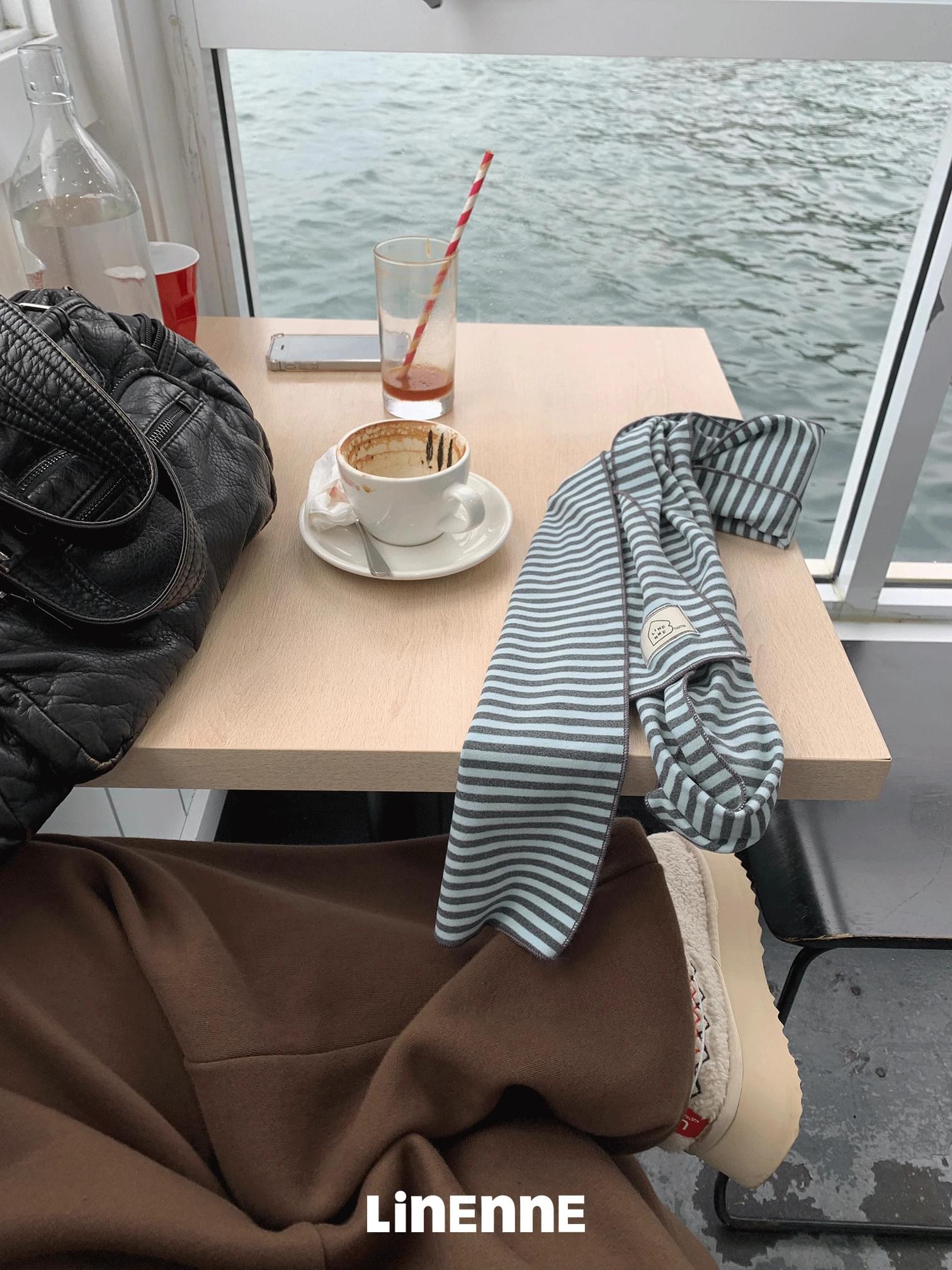mayo stripe muffler