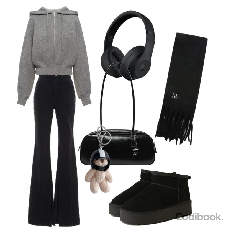 common unique 디저트 웜 숏 어그 부츠 (가을/겨울/플랫폼/데일리),MUCENT SIGNATURE MUFFLER (29Color) 시그니처 머플러 (29컬러),MANDARINE TREE 헬멧베어 곰돌이 인형 키링 열쇠고리 2 color등을 매치한 코디