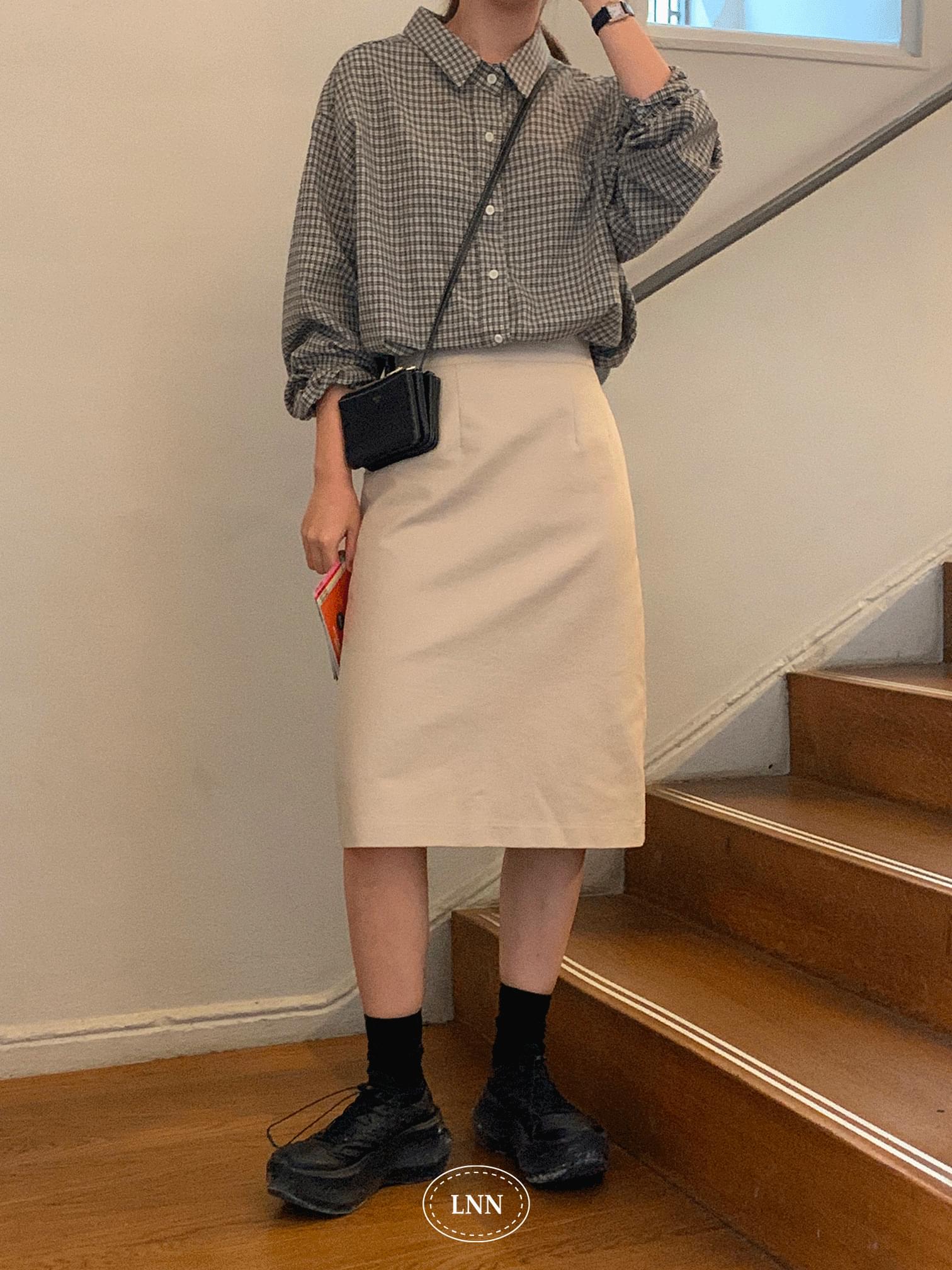 french slit skirt