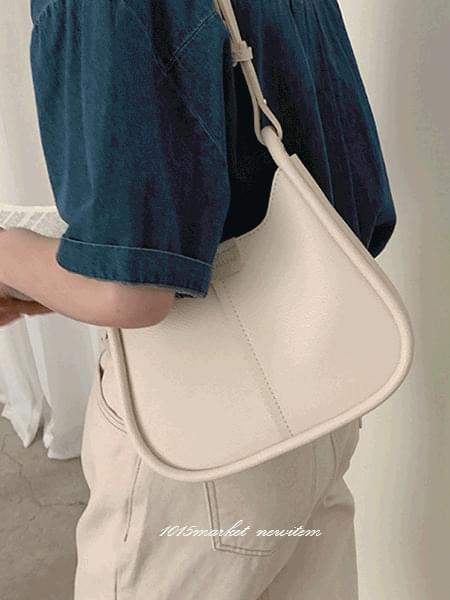 simple soft shoulder bag