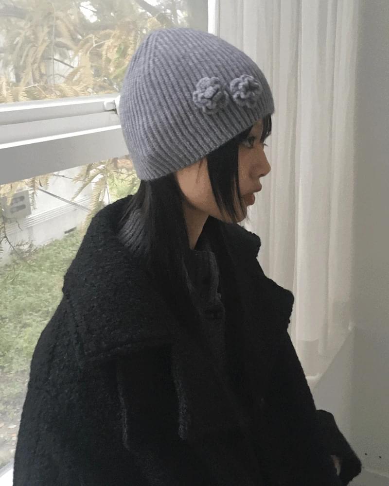 Kinjo Vintage Rose Flower Ribbed Knitwear Beanie