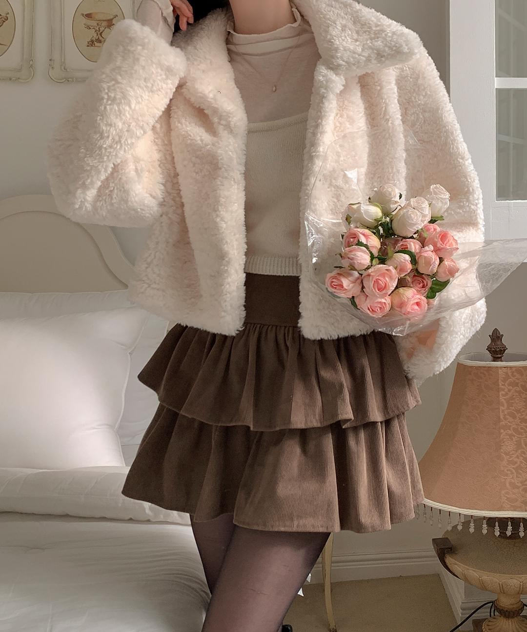 Bady Karaneck Poggle Loose-fit Crop Fake Fur Jacket