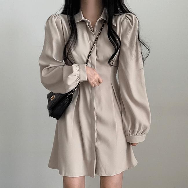 收腰線條襯衫連身裙
