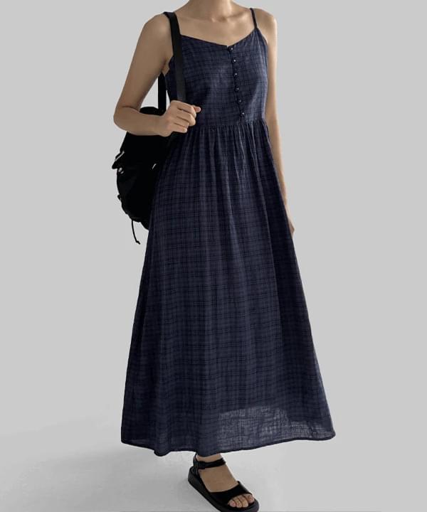 Treble Button Check Sleeveless Dress